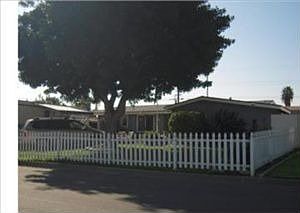 2nd image of 16516 E Kingside Dr