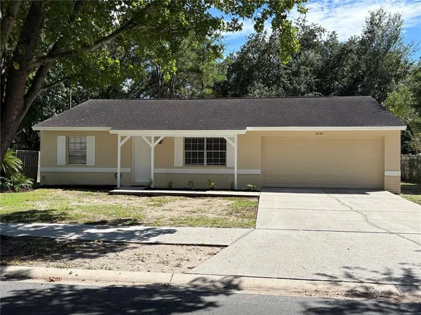 2285 CRYSTAL GROVE LANE, LAKELAND, FL 33801