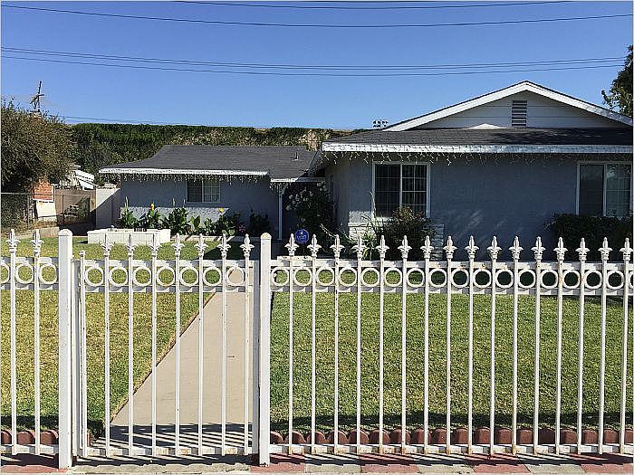 1st image of 868 E La Verne Ave