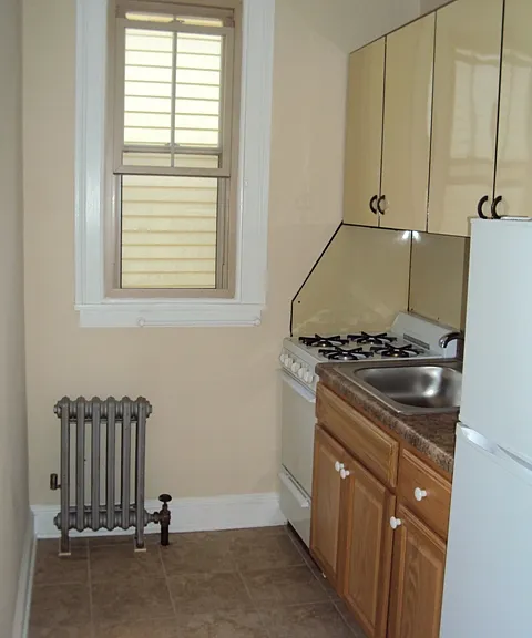149 Montgomery St #3 — Photo 5