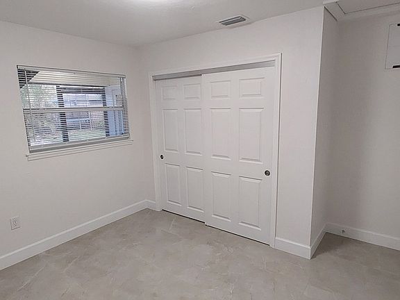 3rd image of 1021 SE 11th Ter #1023