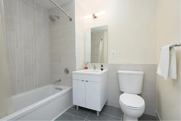 Rented by Douglas Elliman | media 14