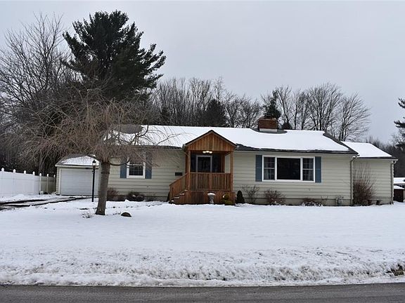 3rd image of 395 Camp St