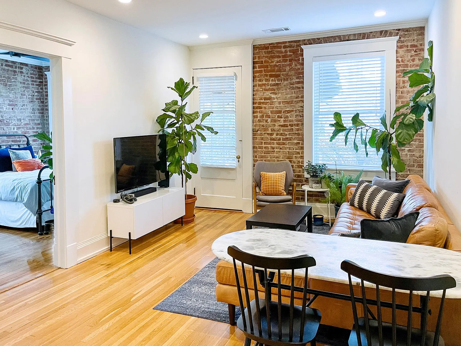 685 Argonne Ave NE — Photo 4