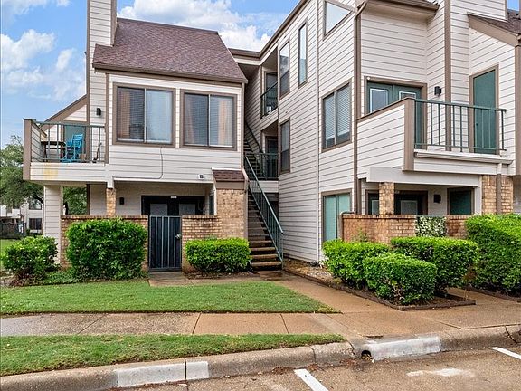 3rd image of 2309 Balsam Dr APT K213