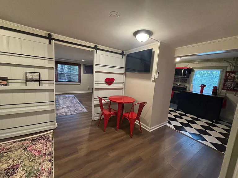 360 Rogers Ave #B — Photo 9