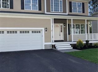 33 Theresa Marie Ave, Woonsocket, RI 02895