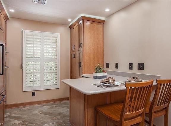 4th image of 332 Sugar Pine Ln #332