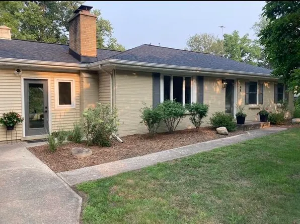 48 Elmhurst Dr SE, Grand Rapids, MI 49506