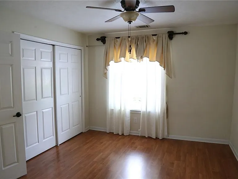 685 Crossbridge Aly — Photo 14