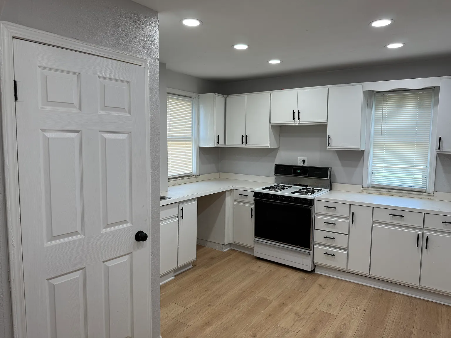 3 bed, 1315 sqft, $1,095 — Photo 3
