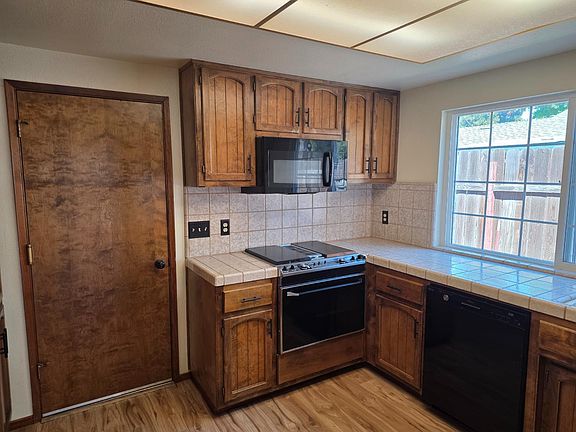 3rd image of 3204 Paioni Ct