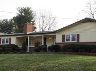 801 Olive Dr, Silver Spring, MD 20905