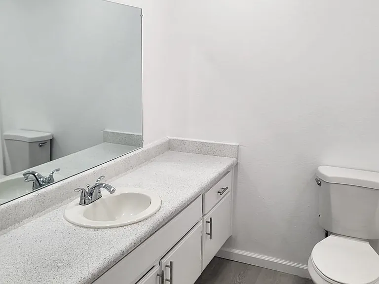 501 Courier Ave #D — Photo 10