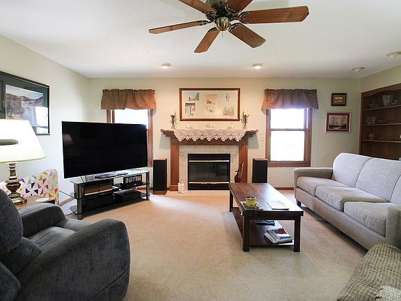 2nd image of 2706 Deborah Dr