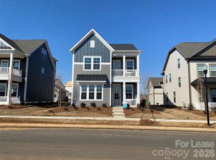 4016 Hickory Place Ln, Pineville, NC 28134