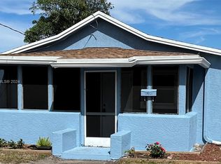 905 SE Tarpon Ave, Stuart, FL 34994