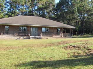 94 Flurry Rd, Mc Henry, MS 39561