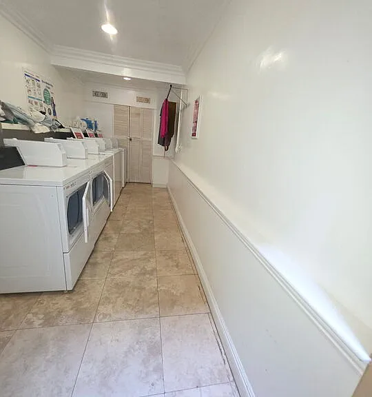 309 Broadway St #19 — Photo 35