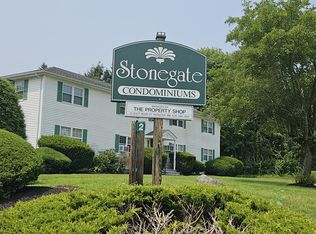 3 Wysocki Dr APT 5, Dudley, MA 01571