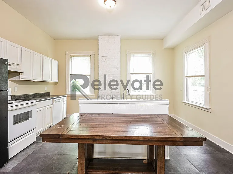 1313 N 20th St — Photo 6