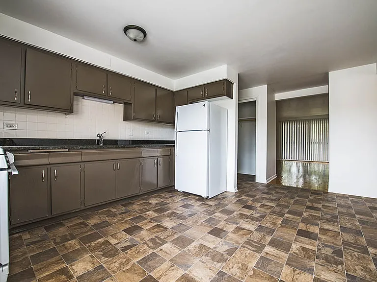 14119-21 S Tracy Ave — Photo 21