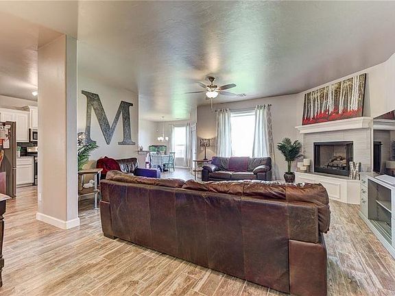 5th image of 625 Placid Dr