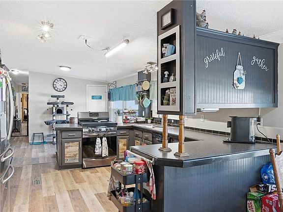 4th image of 797 Rooks Rd