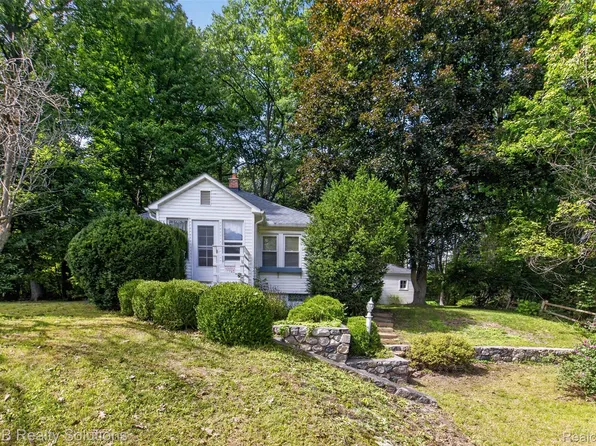 3625 N Lapeer Rd, Lapeer, MI 48446