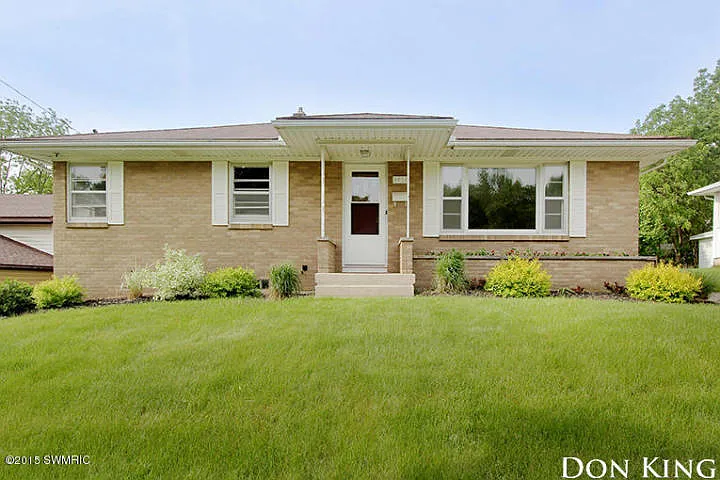 1438 10th St NW photo 1