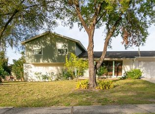 1102 Briarpark Way, Valrico, FL 33596