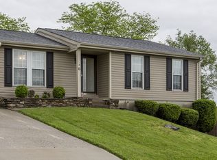 16 Valleyview Cir, Alexandria, KY 41001