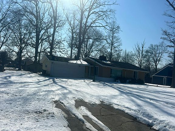 3rd image of 6124 Midwood Dr