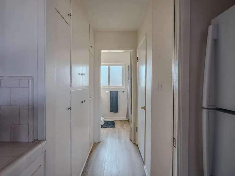 4122 Deeboyar Ave — Photo 9