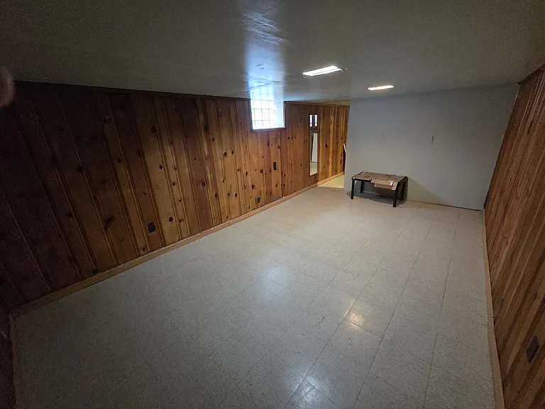 8333 Orchard Ave — Photo 5