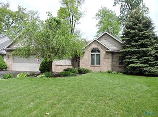 2209 McIntosh Dr, Holland, OH 43528
