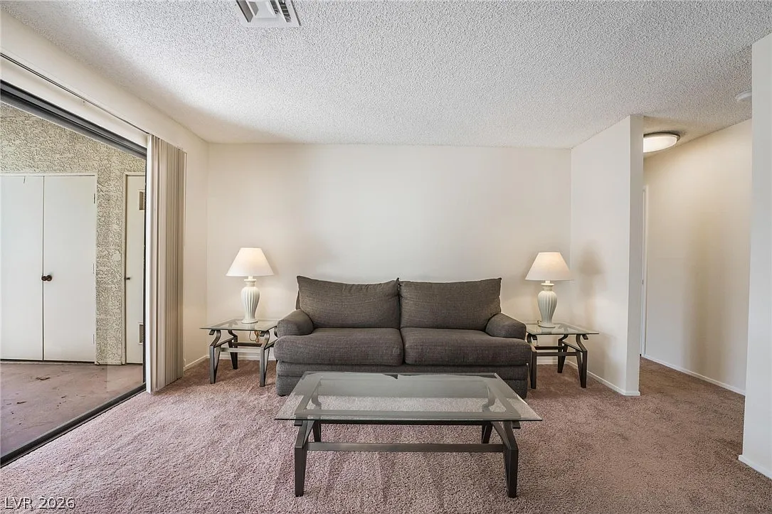 2 bed, 2.0 bath, 884 sqft, $1,400 — Photo 4