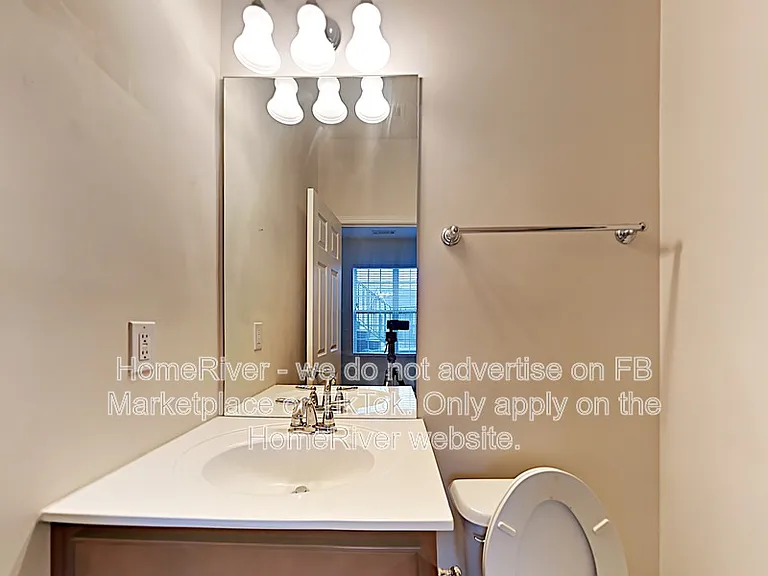 2329 Limehurst Dr NE — Photo 17