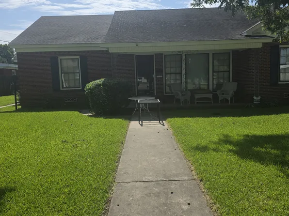 308 N Trinity St, Gilmer, TX 75644