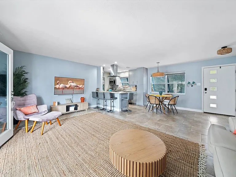 120 Flamingo Dr #1 — Photo 5