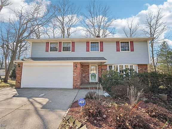 2nd image of 4437 Oakridge Dr