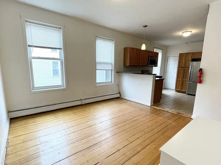 52 Delle Ave #2A — Photo 2