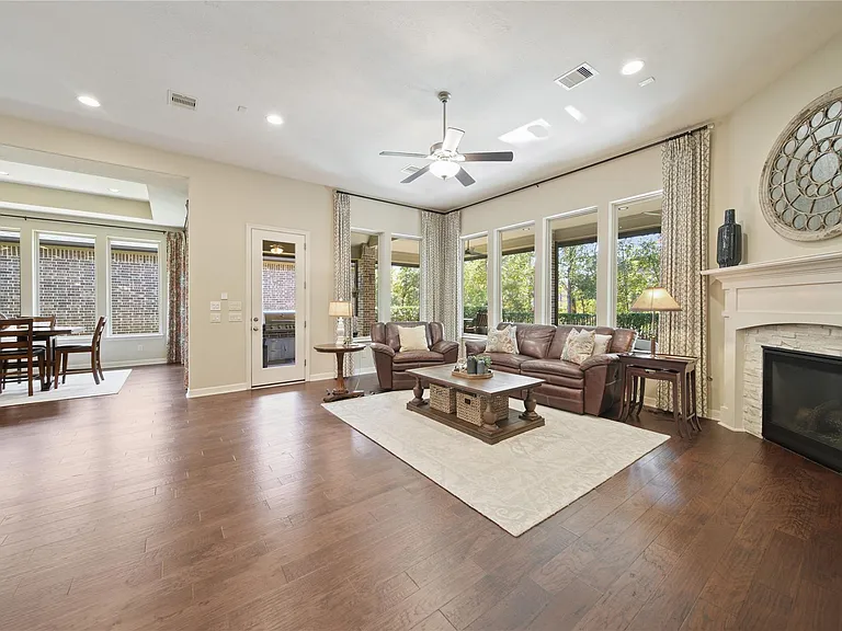 9510 Spring Rose Dr — Photo 8
