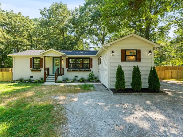 202 Twerp Trl, Estill Springs, TN 37330