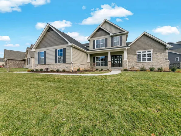 962 Silver Buck Ln, Chesterfield, MO 63005