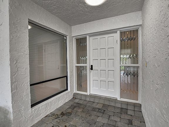 5th image of 16802 Rose Apple Drive W