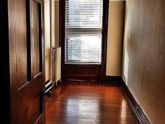 3rd image of 143 Eagle St APT 4