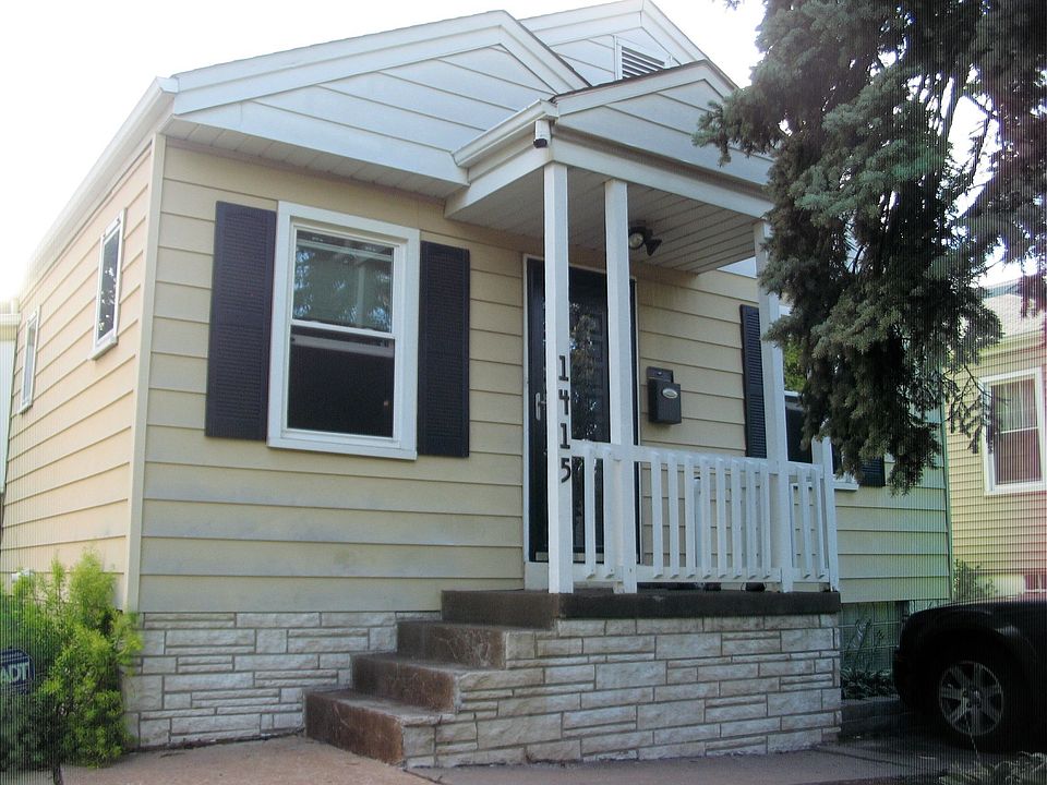 1st image of 1415 Prather Ave