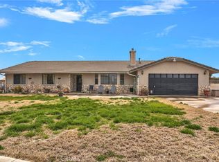 13131 Mission St, Oak Hills, CA 92344