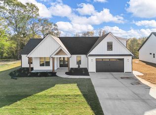 11565 New Cut Rd, Campobello, SC 29322